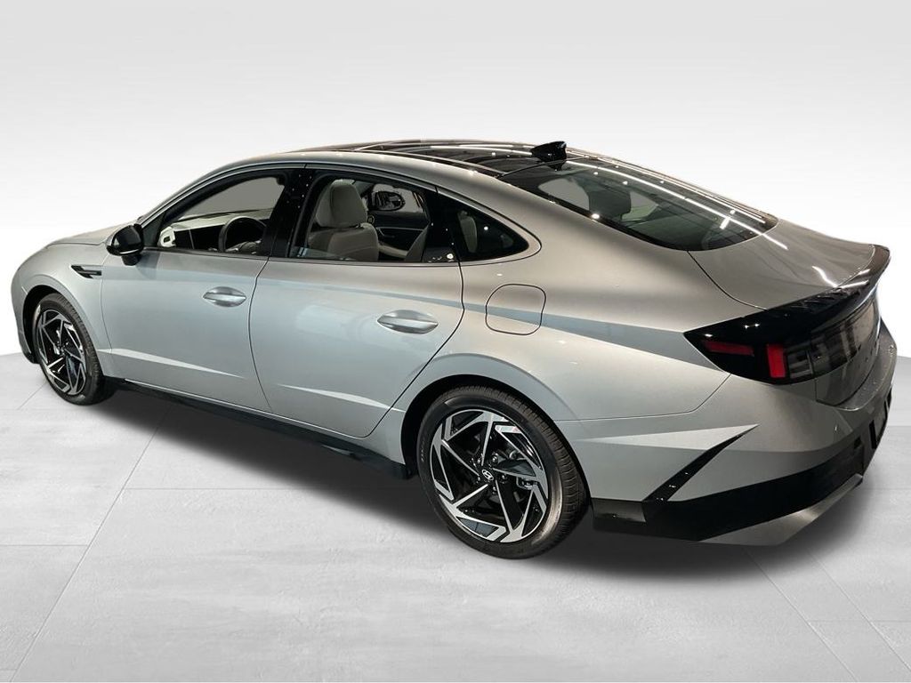 2025 Hyundai Sonata SEL - Photo 6