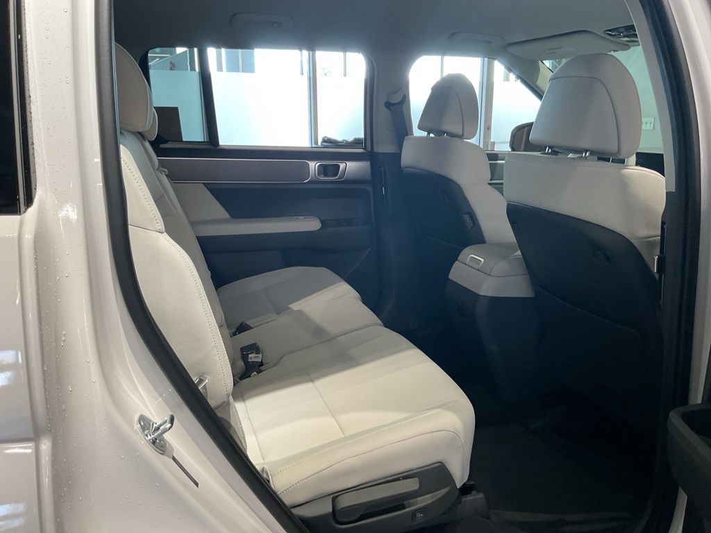 2026 Hyundai Santa Fe SE - Photo 24