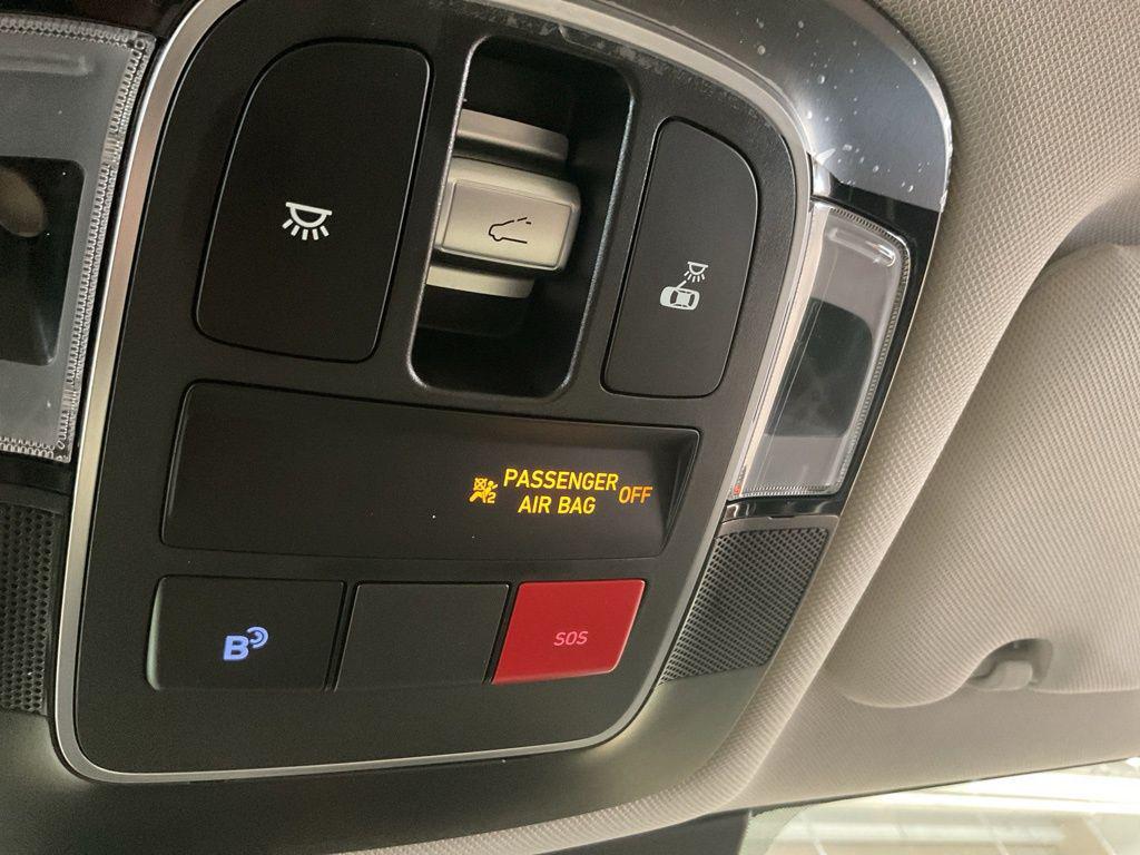 2025 Hyundai Sonata SEL - Photo 13