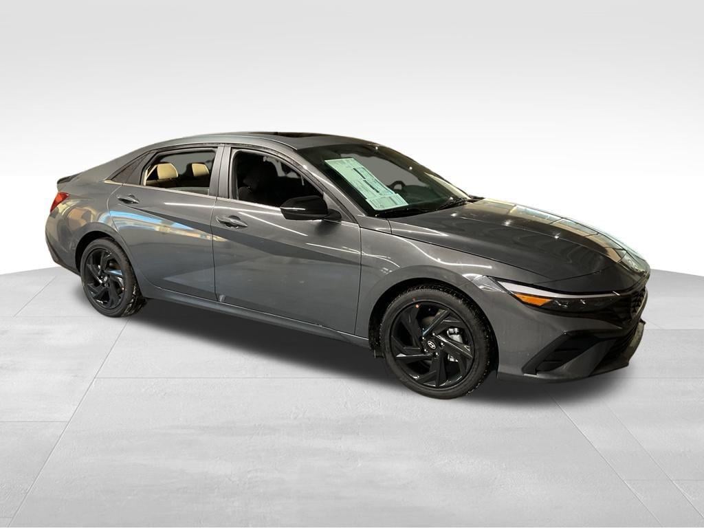 New 2026 Hyundai Elantra SEL Sport Sedan