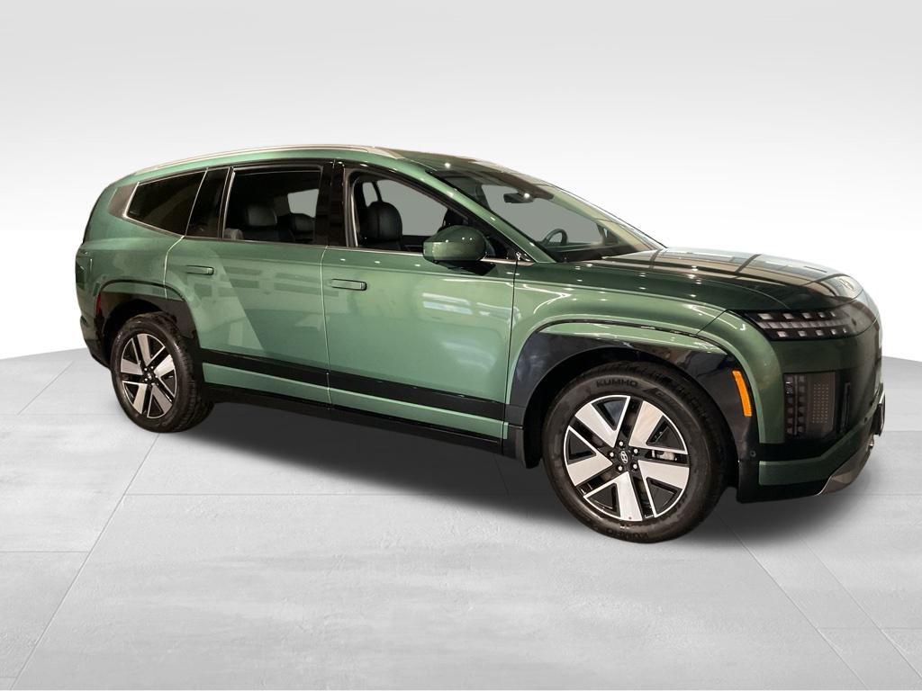 2026 Hyundai IONIQ 9 SEL's photo