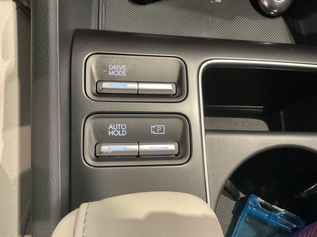 2025 Hyundai Sonata SEL - Photo 14