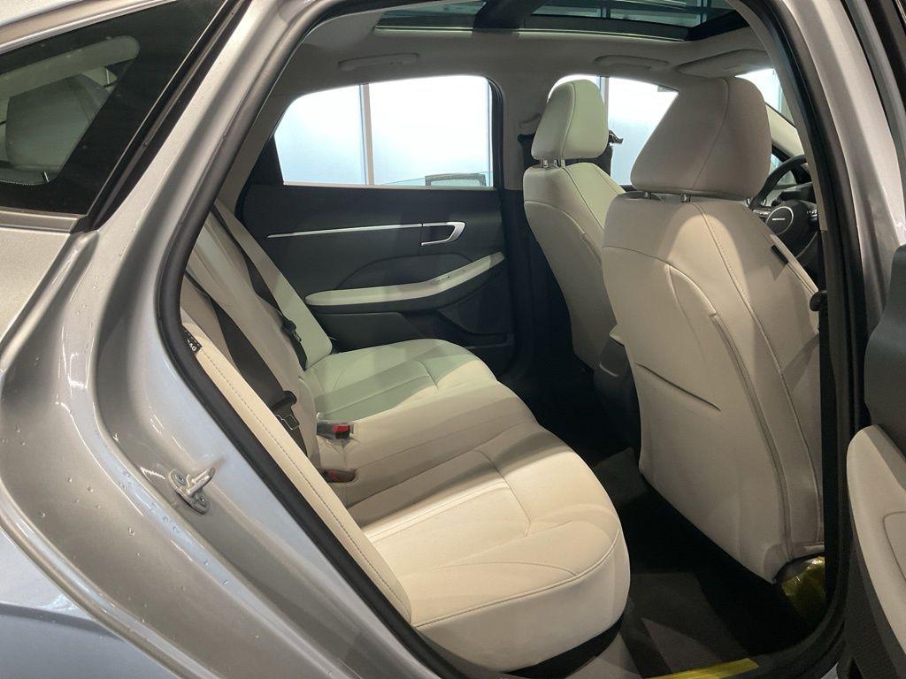 2025 Hyundai Sonata SEL - Photo 21