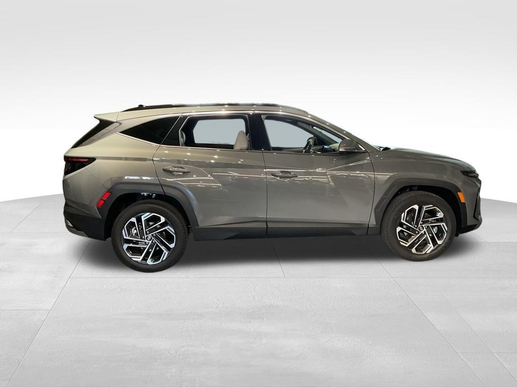 New 2026 Hyundai Tucson Limited AWD SUV