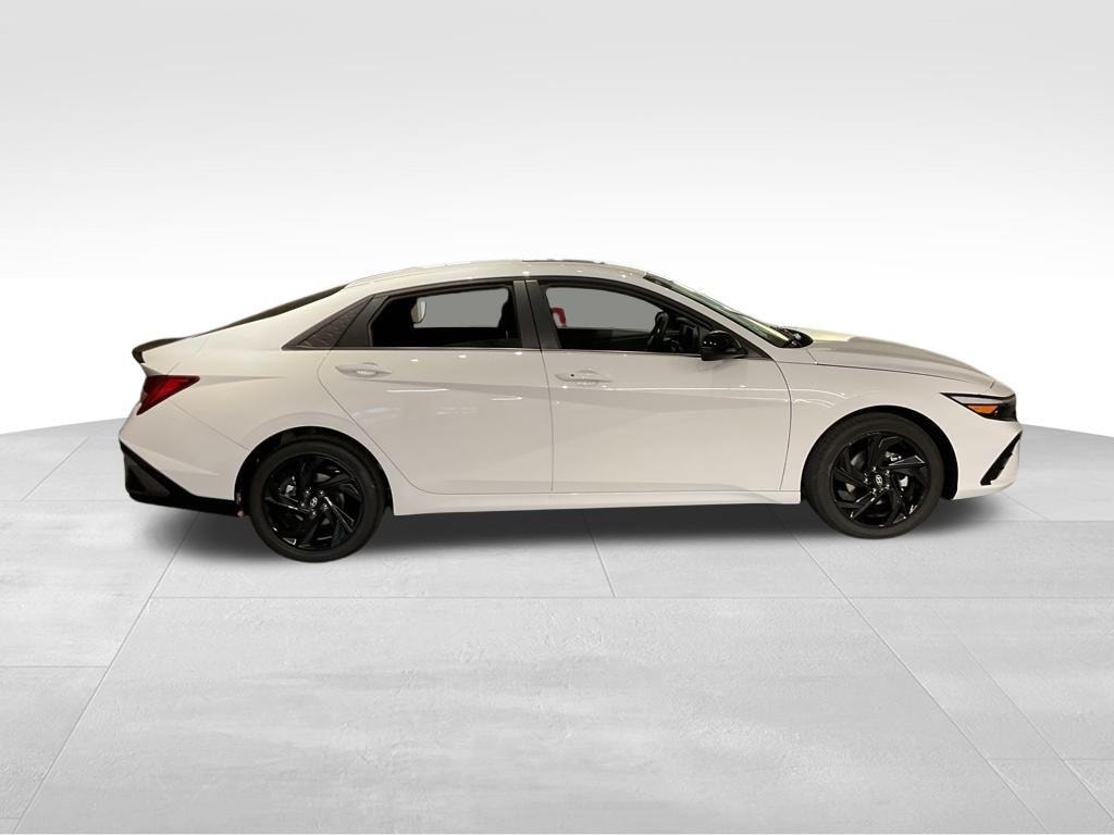 New 2026 Hyundai Elantra SEL Sport Premium Sedan