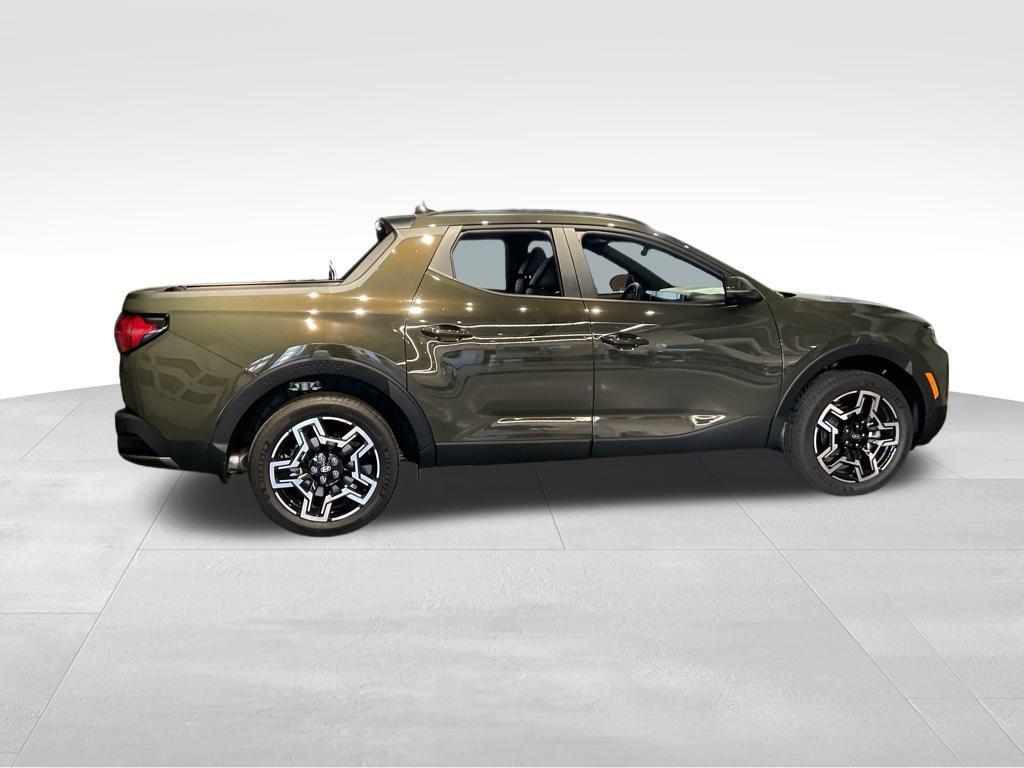 2026 Hyundai Santa Cruz Limited photo 2