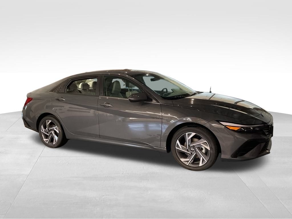 New 2026 Hyundai Elantra Hybrid Limited Sedan