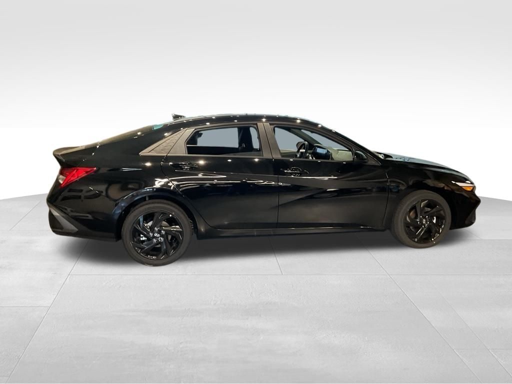 New 2026 Hyundai Elantra Hybrid SEL Sport Sedan