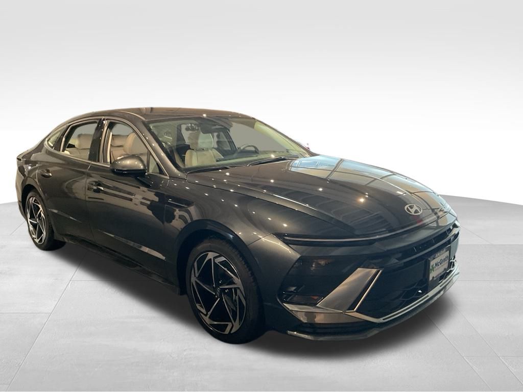 2026 Hyundai Sonata SEL's photo