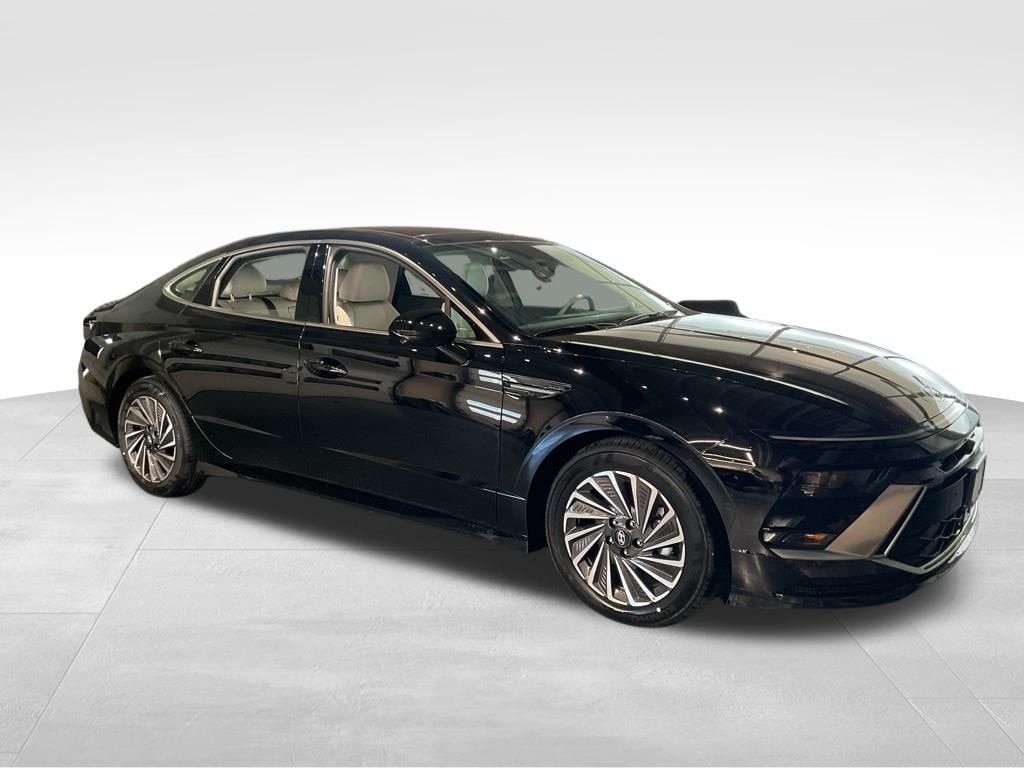 New 2026 Hyundai Sonata Hybrid Limited Sedan