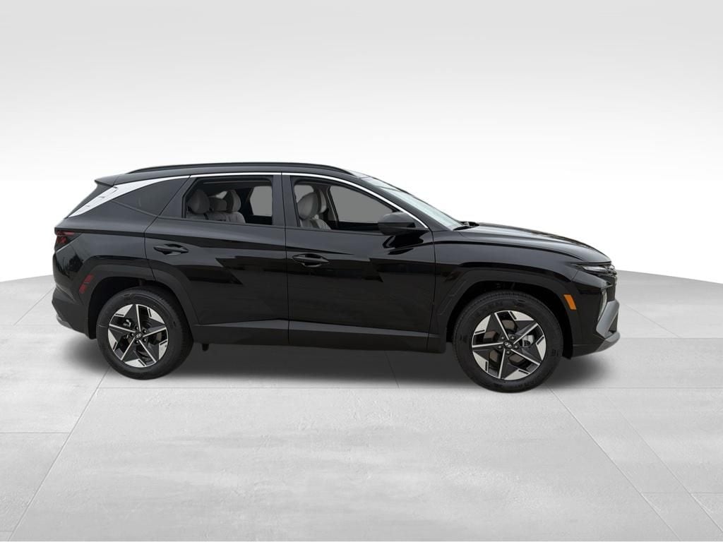 New 2026 Hyundai Tucson Hybrid SEL SUV