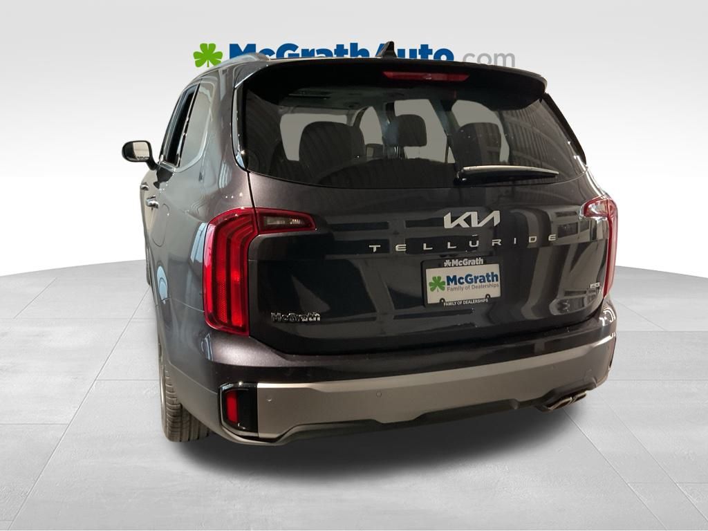 2025 Kia Telluride S photo 4