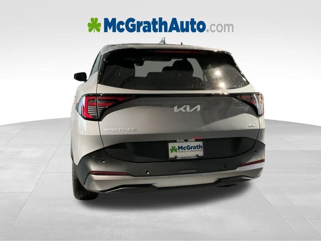 New 2026 Kia Sportage Hybrid S SUV