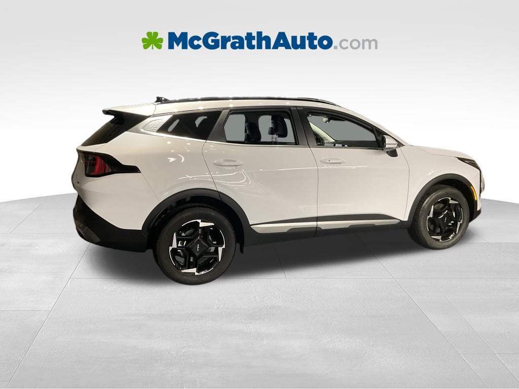 2026 Kia Sportage EX photo 3