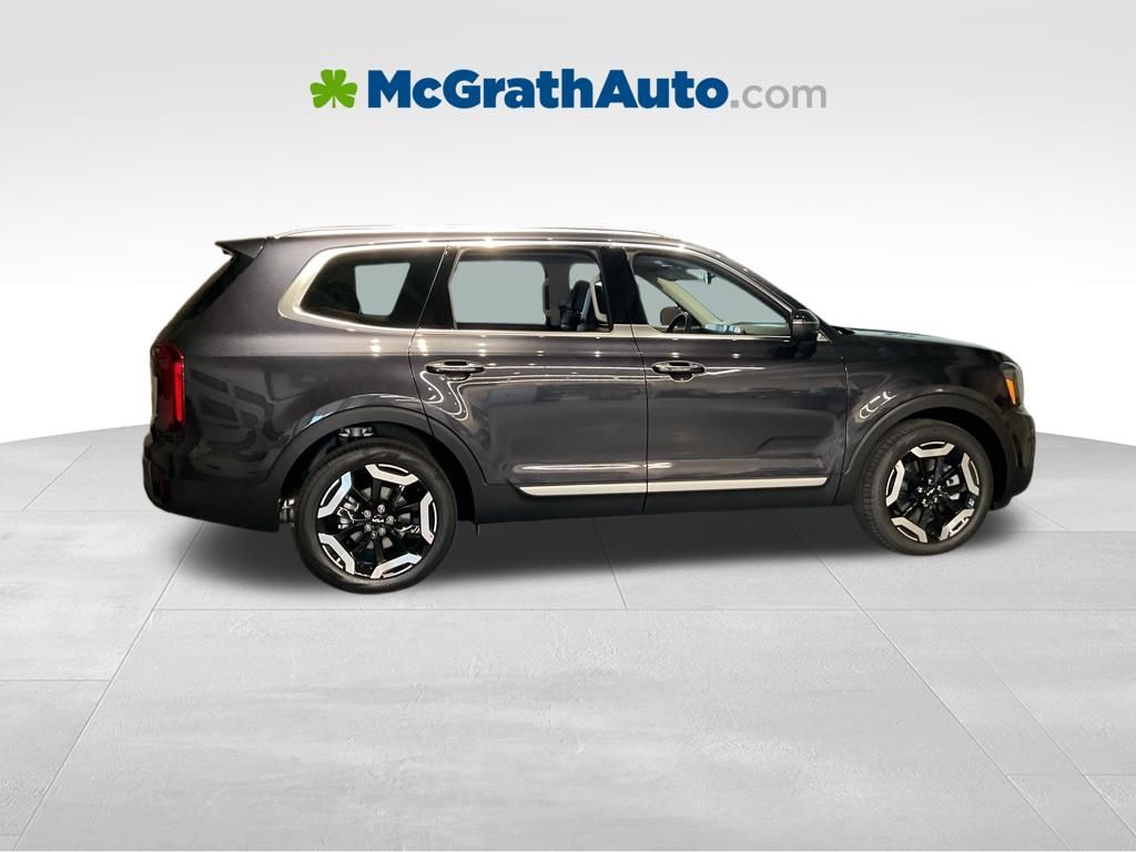2025 Kia Telluride S photo 2