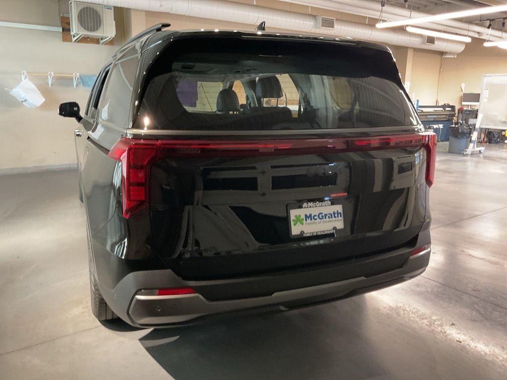 New 2026 Kia Carnival SX Van Passenger Van