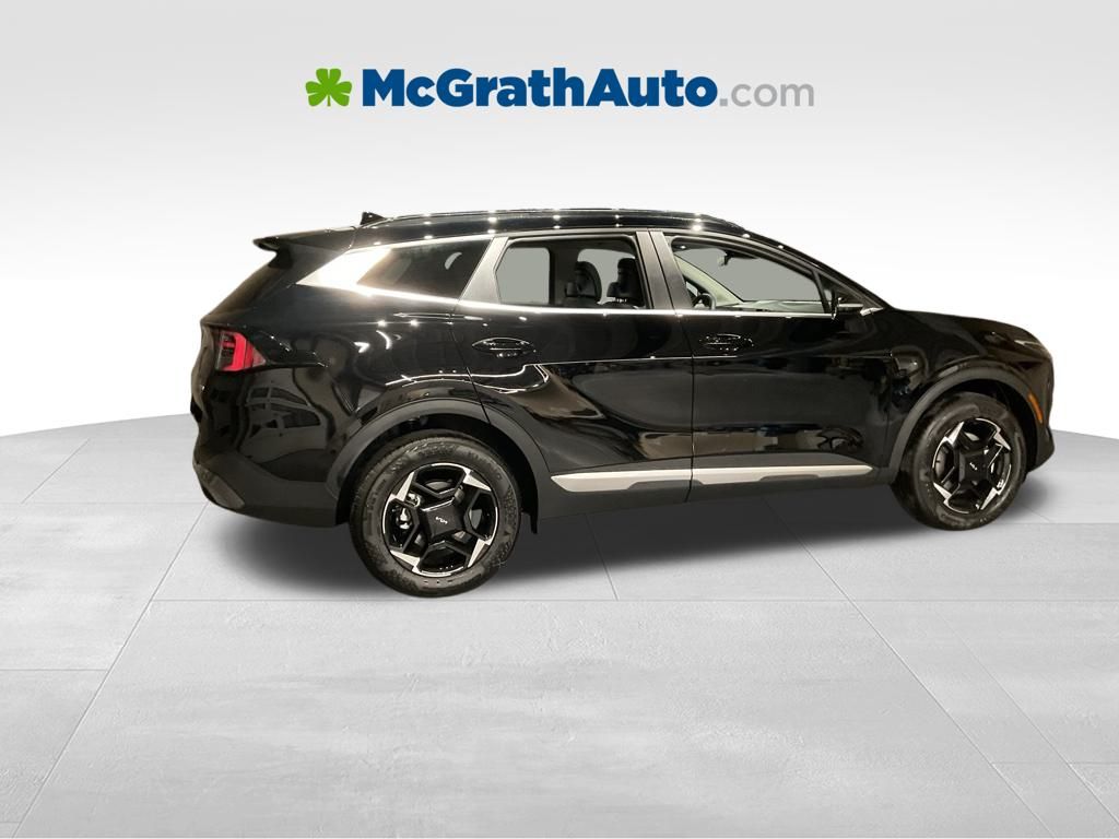 2026 Kia Sportage EX photo 2