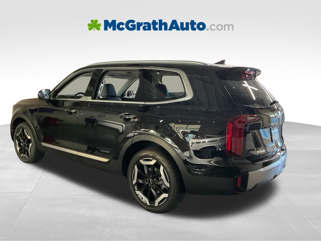 2025 Kia Telluride S photo 3