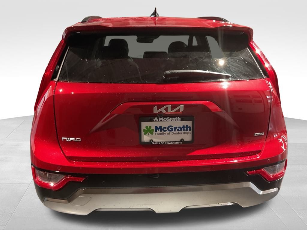 2025 Kia Niro EX Touring photo 4
