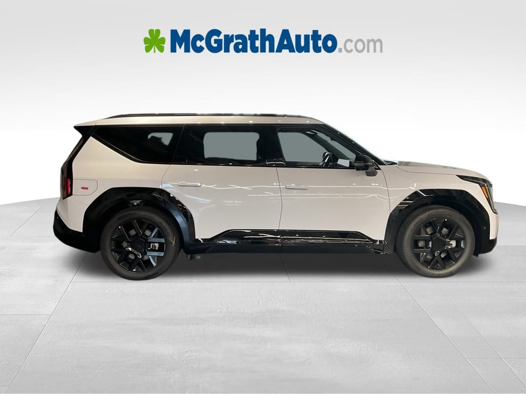 2026 Kia EV9 Land photo 2