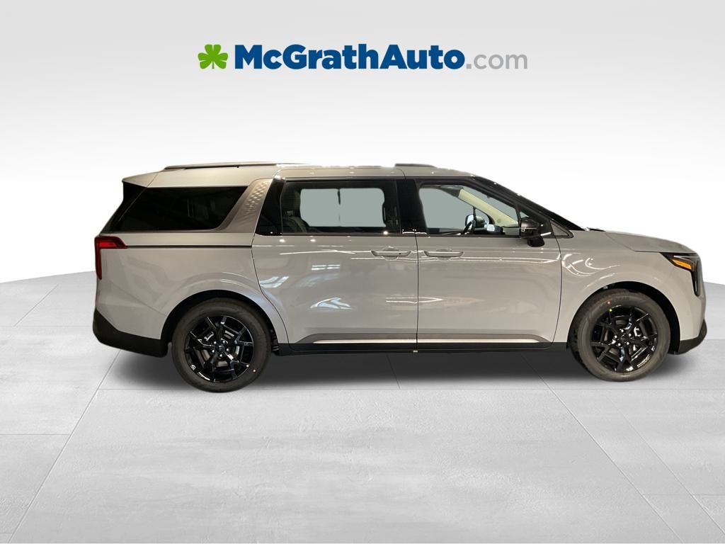 2026 Kia Carnival SX photo 2