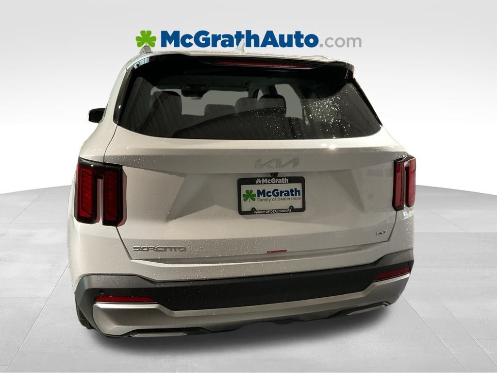 2026 Kia Sorento S photo 4