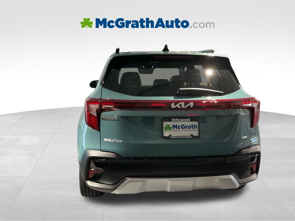 2026 Kia Seltos SX photo 4