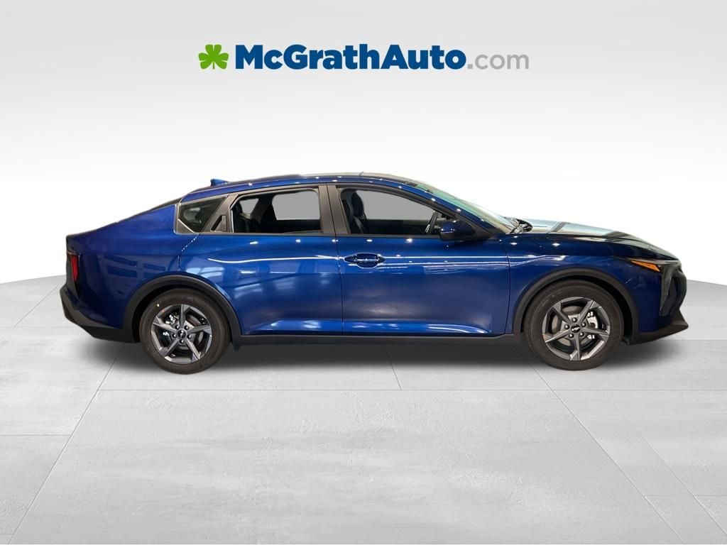 New 2026 Kia K4 LXS Sedan