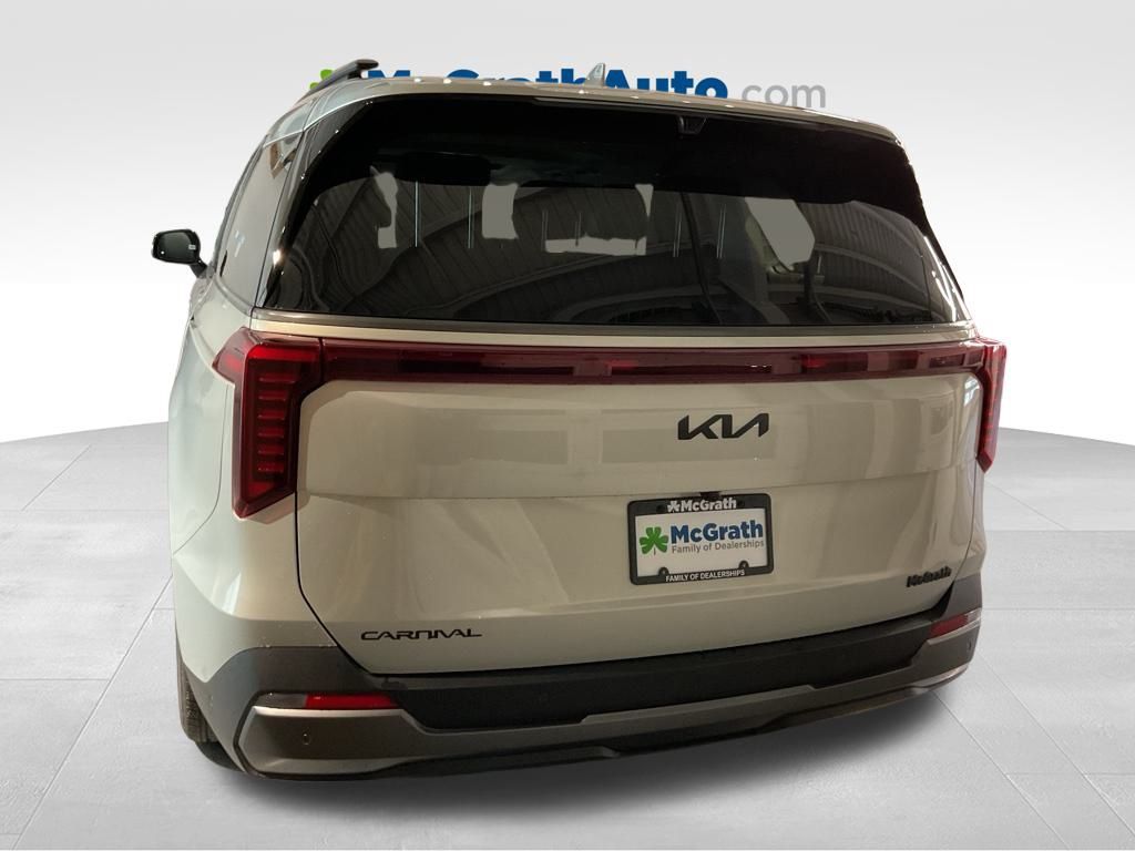 2026 Kia Carnival SX photo 4
