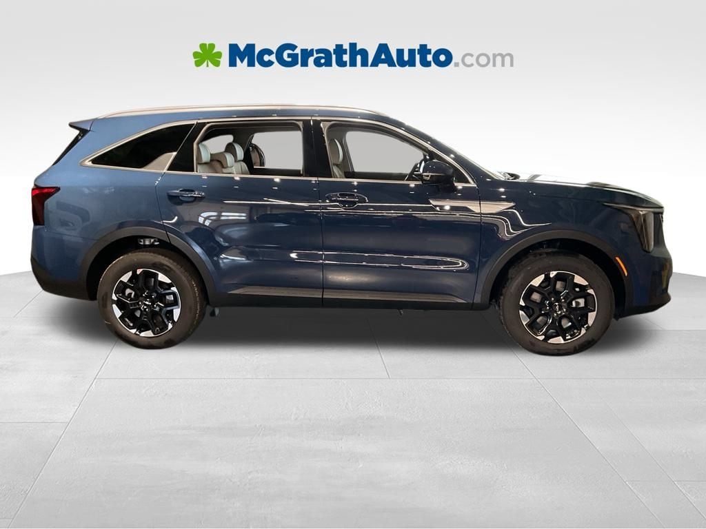 New 2025 Kia Sorento S SUV