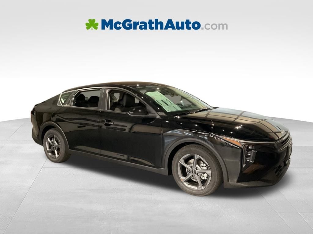 2025 Kia K4 LXS's photo