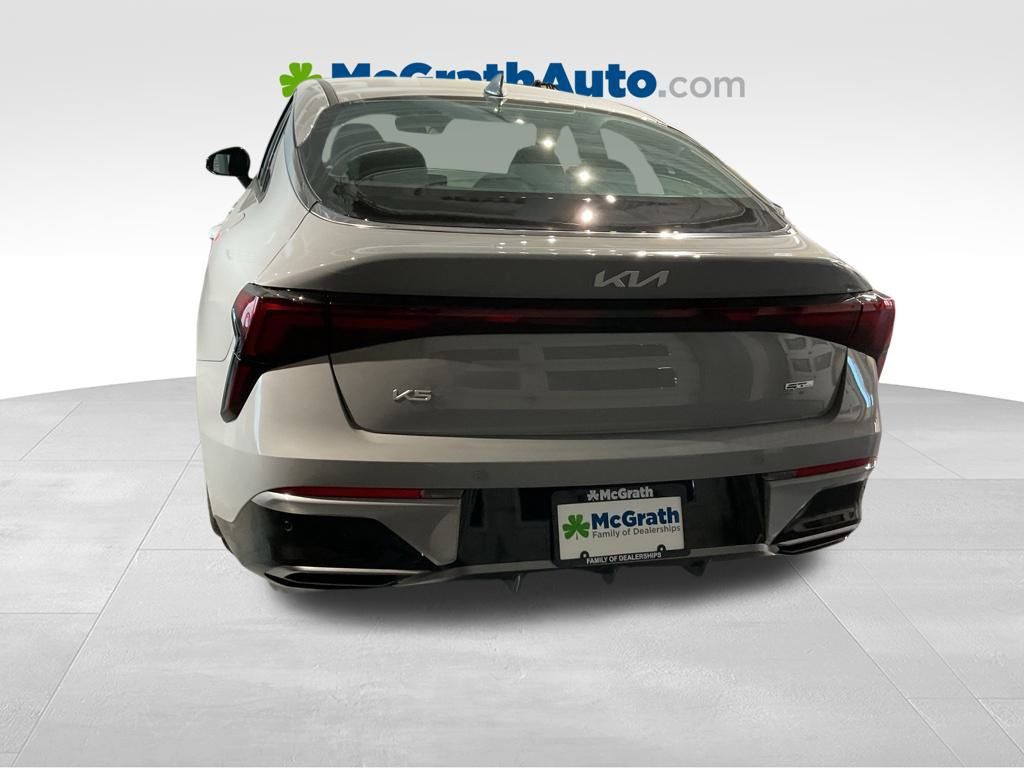 2026 Kia K5 GT-Line photo 4