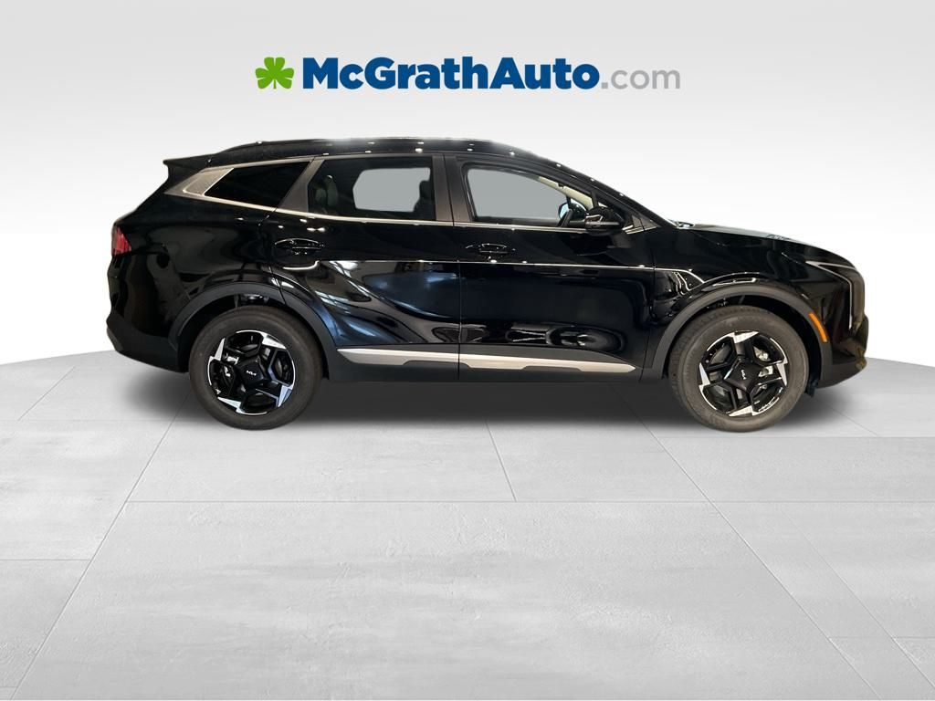 2026 Kia Sportage EX photo 2