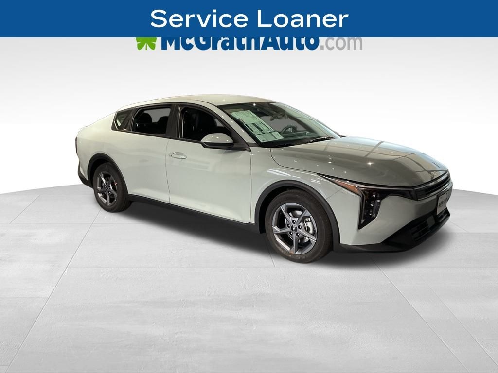 New 2025 Kia K4 LXS Sedan