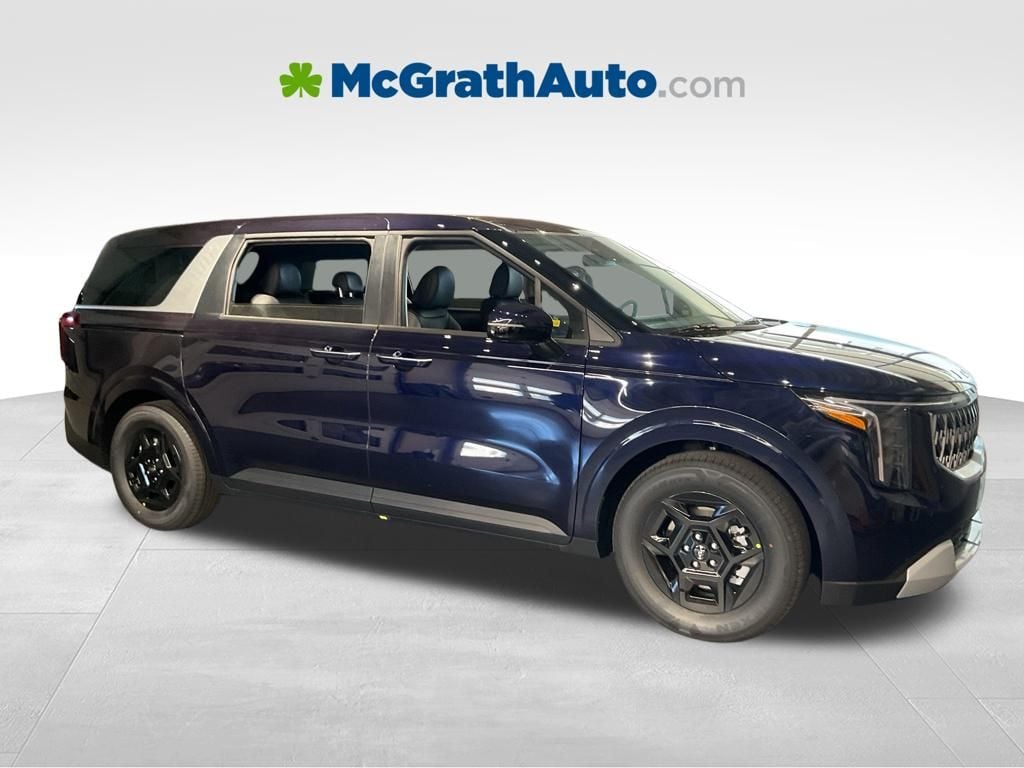 2026 Kia Sedona LXS's photo