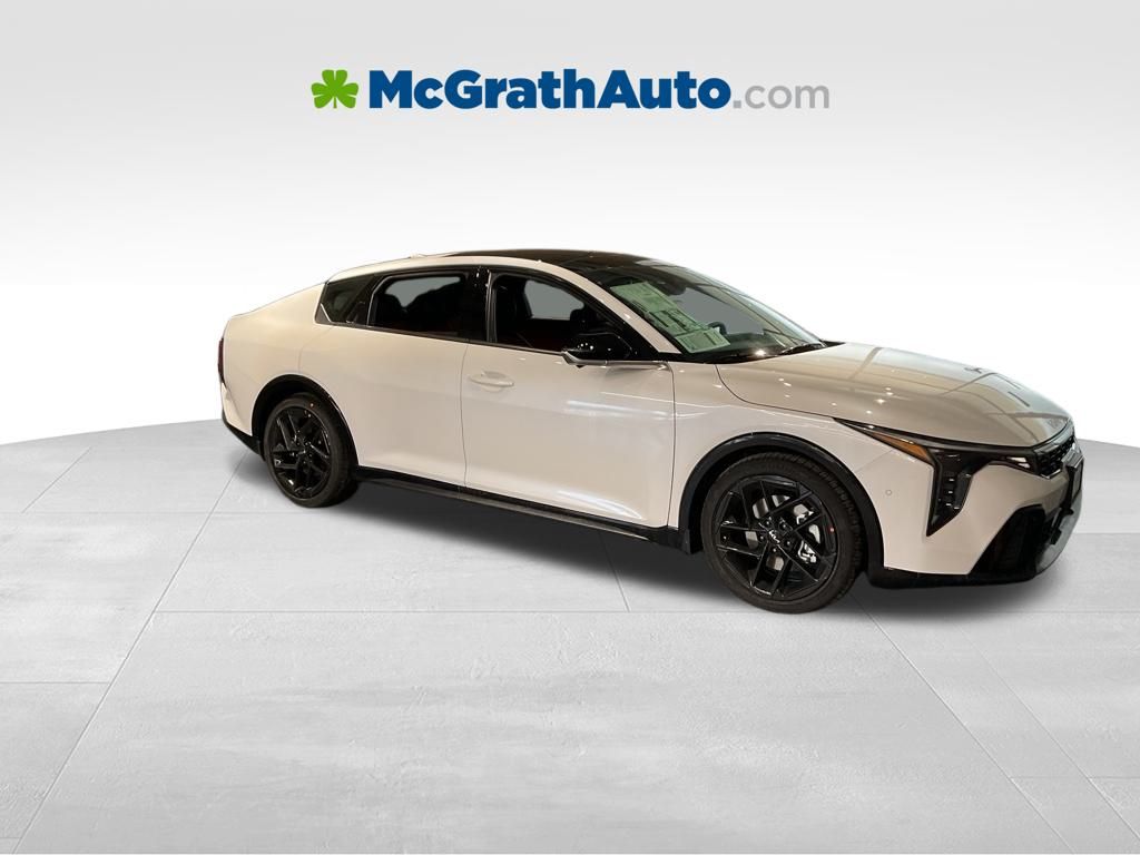2025 Kia K4 GT-Line Turbo's photo
