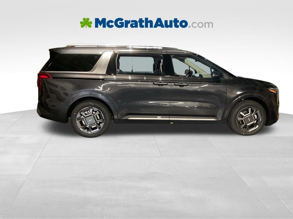 2026 Kia Carnival SX photo 2