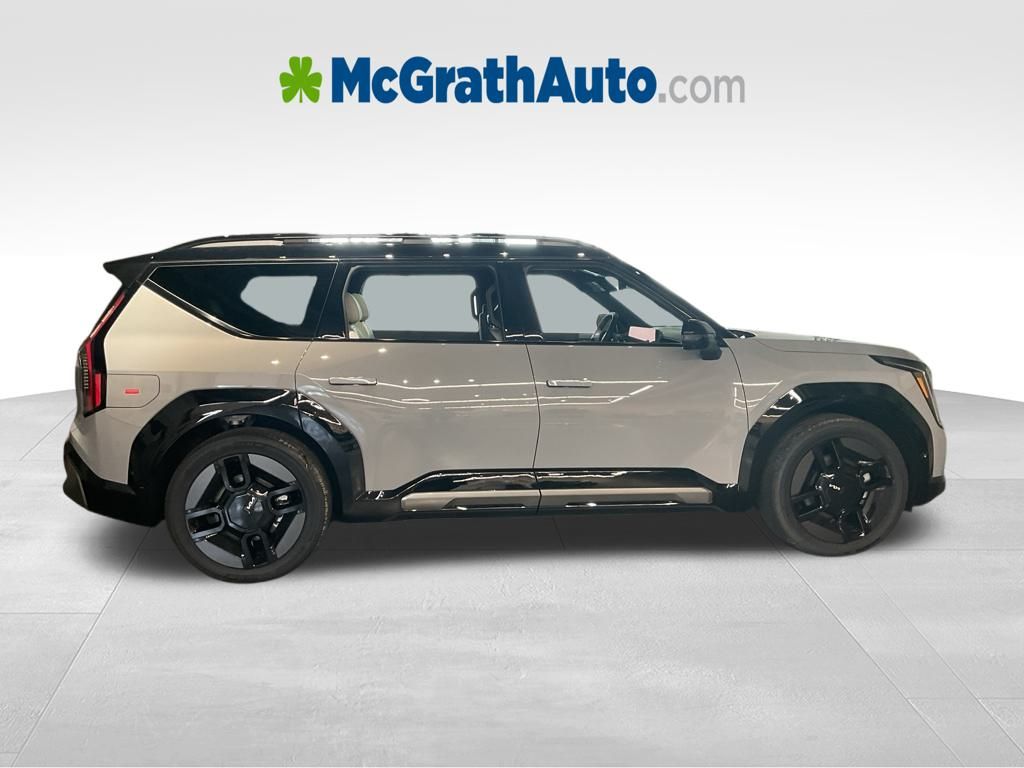 2026 Kia EV9 GT-Line photo 2