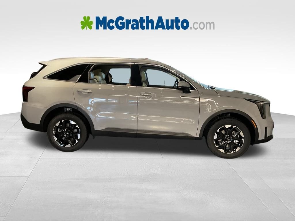 New 2026 Kia Sorento S SUV