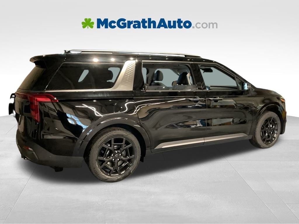 New 2026 Kia Carnival SX Van Passenger Van