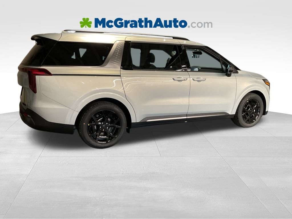2026 Kia Carnival SX photo 3