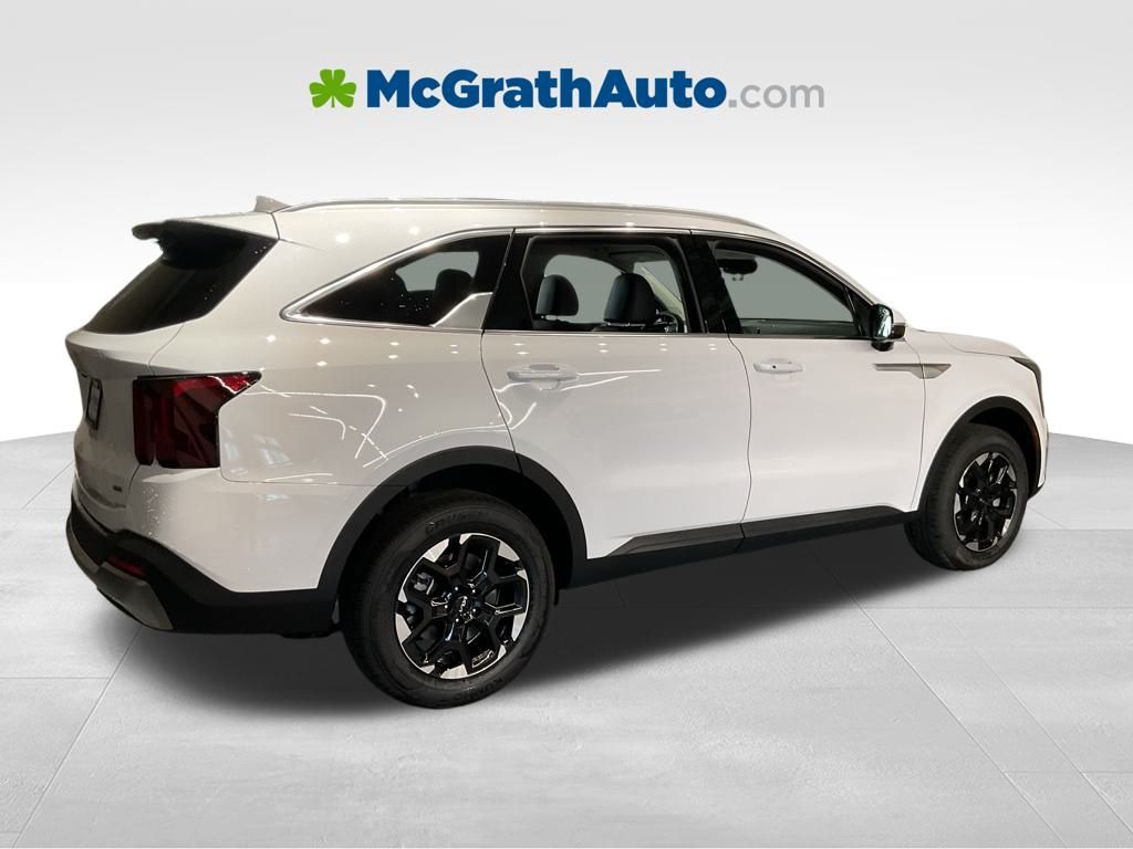 2026 Kia Sorento S photo 3