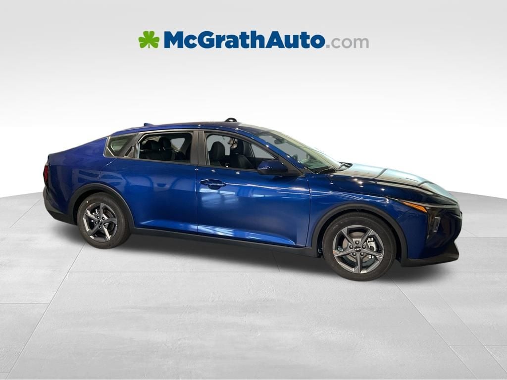 New 2026 Kia K4 LXS Sedan
