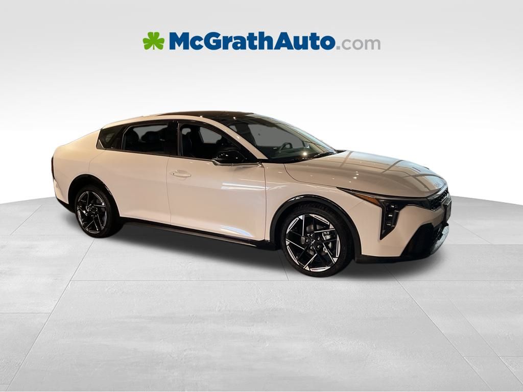 2025 Kia K4 GT-Line's photo