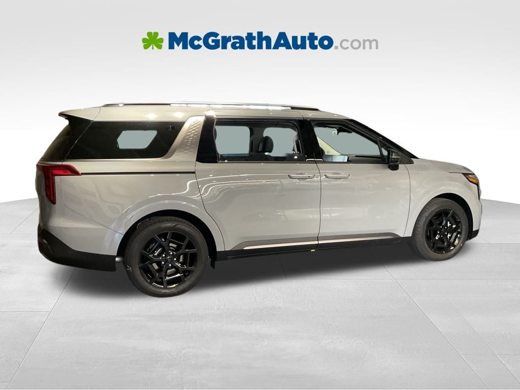 2026 Kia Carnival SX photo 3