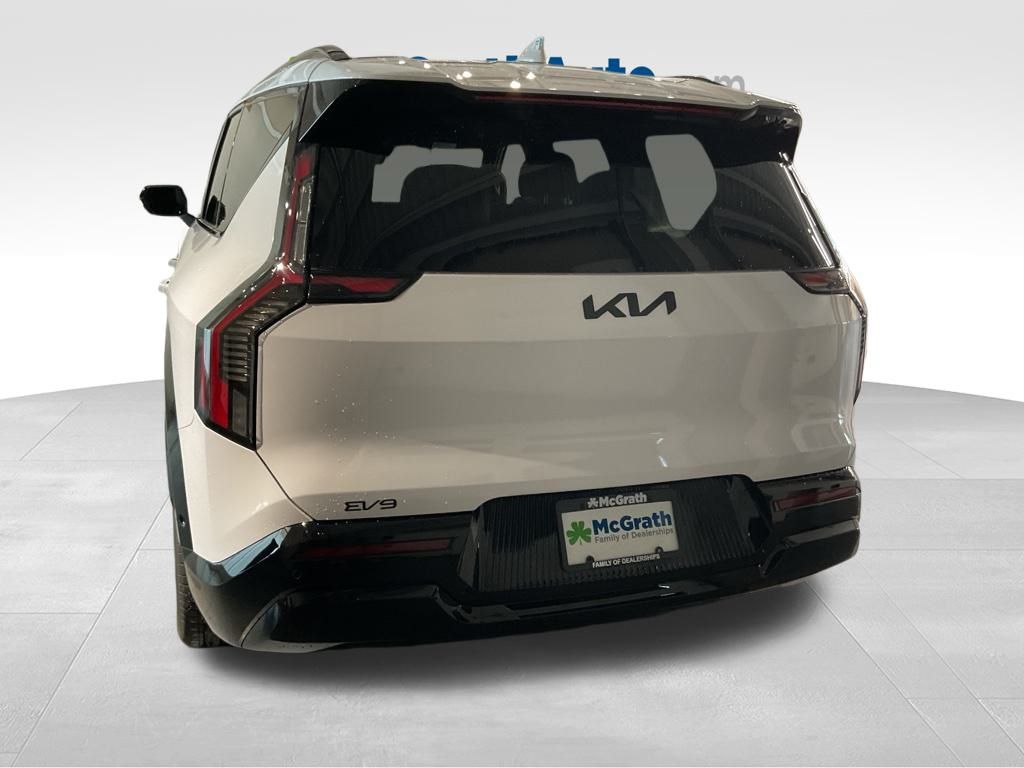 2026 Kia EV9 Land photo 4