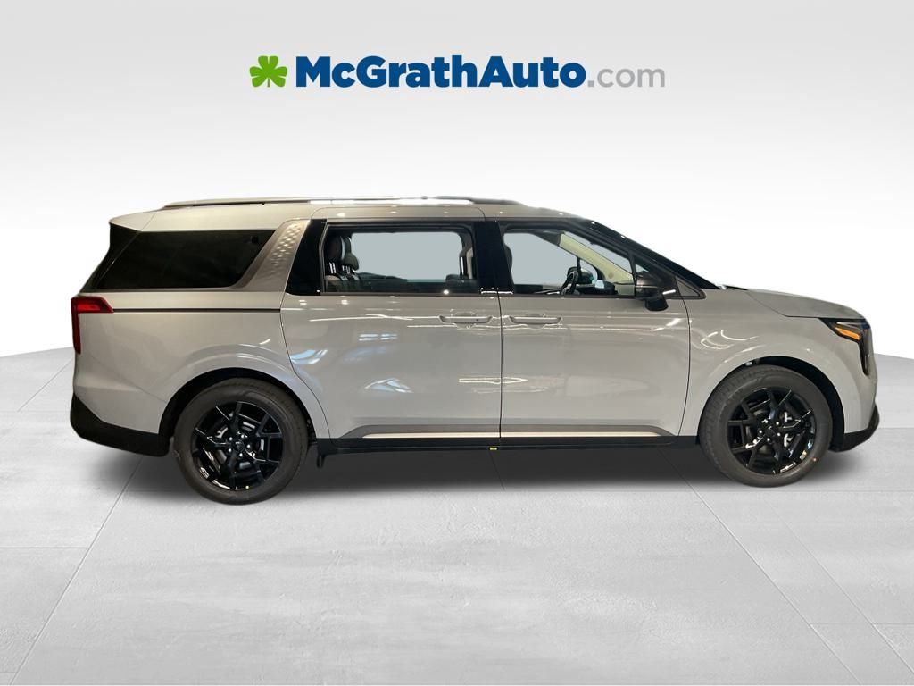 2026 Kia Carnival SX photo 2