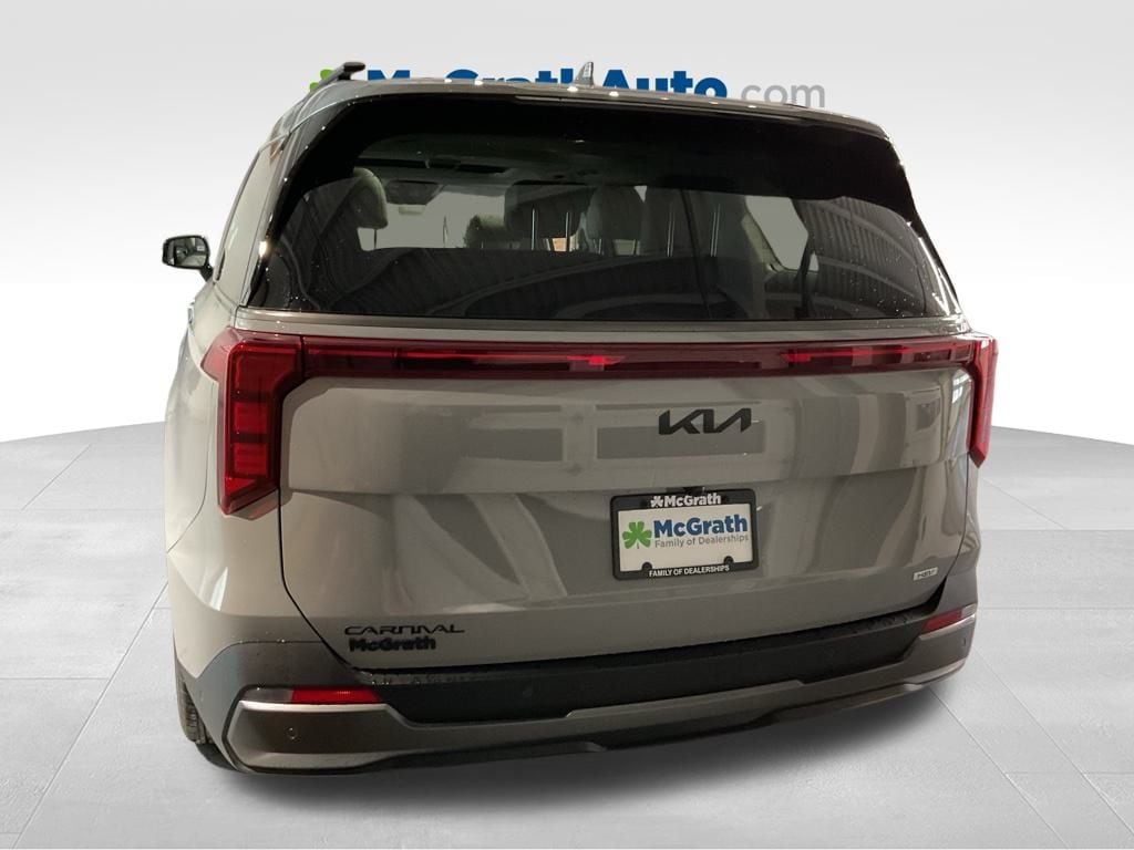 New 2026 Kia Carnival Hybrid SX Van Passenger Van