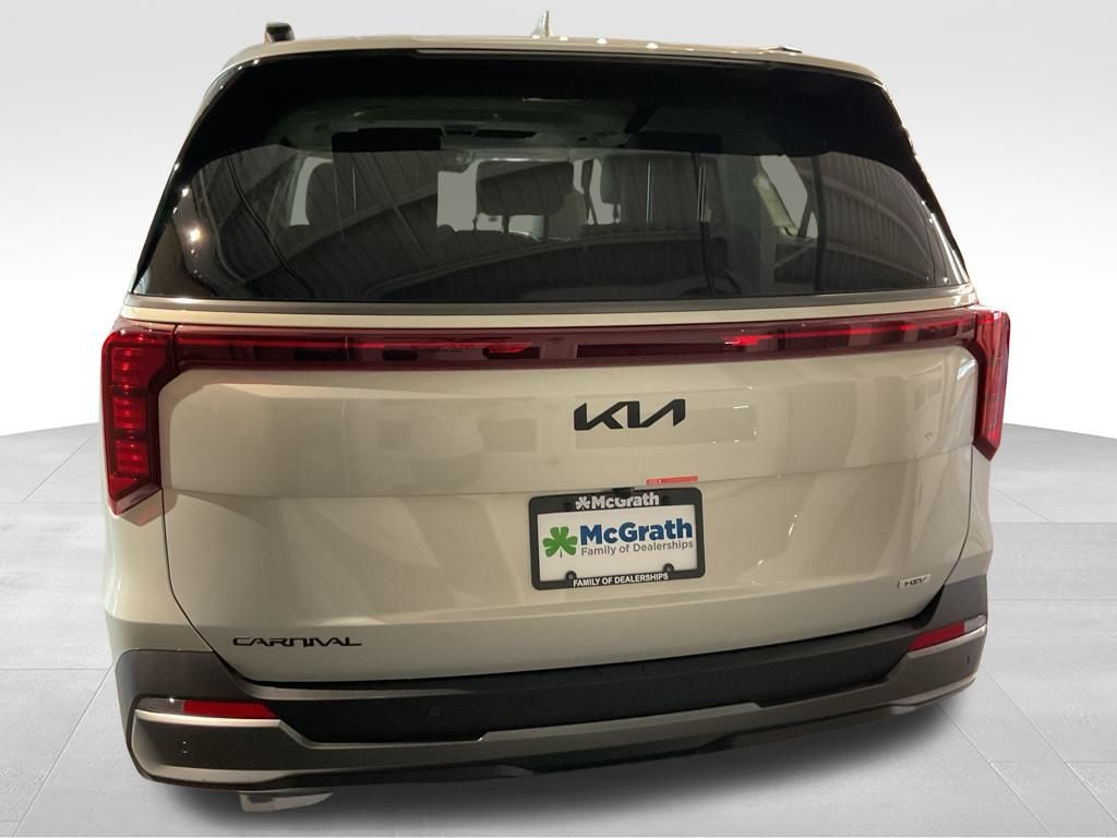 2026 Kia Carnival SX photo 4