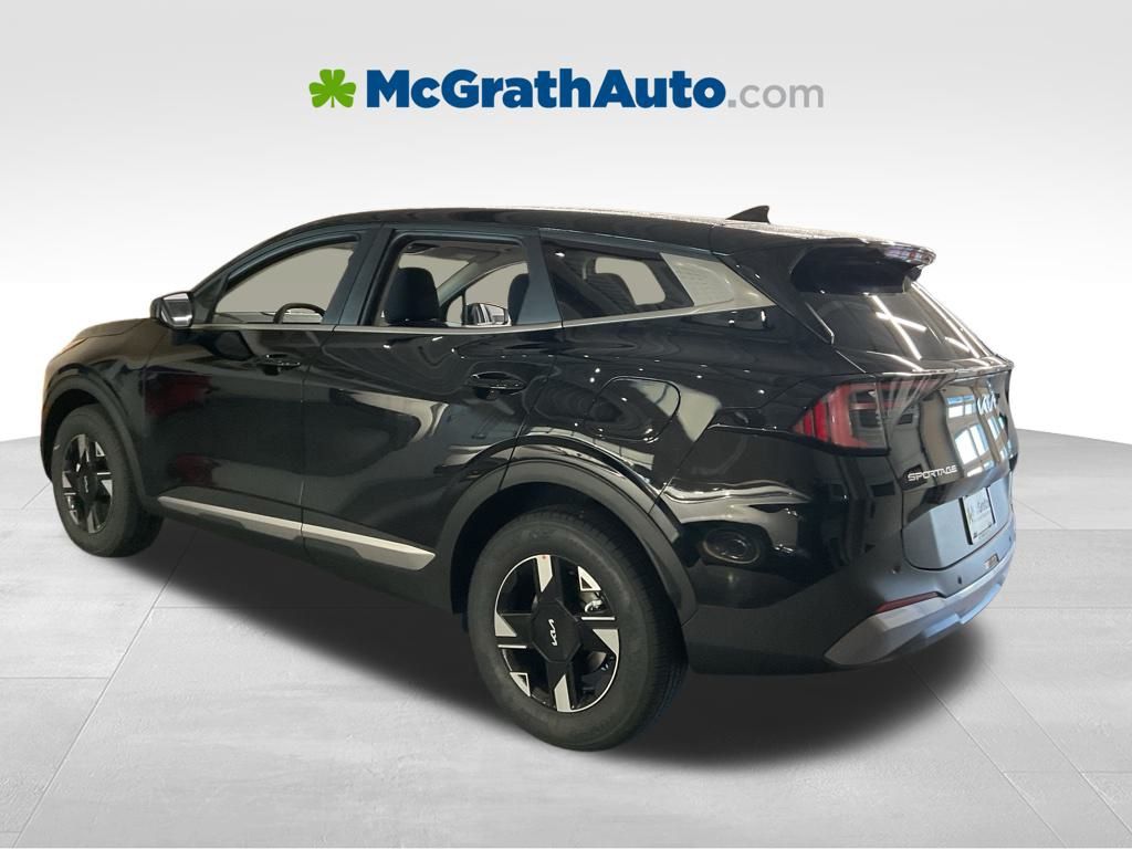 2026 Kia Sportage LX photo 3